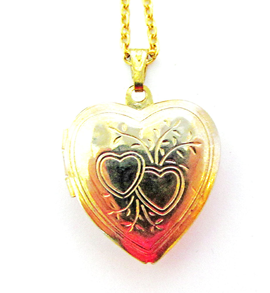 Vintage Gold tone heart newest necklace opal in the middle